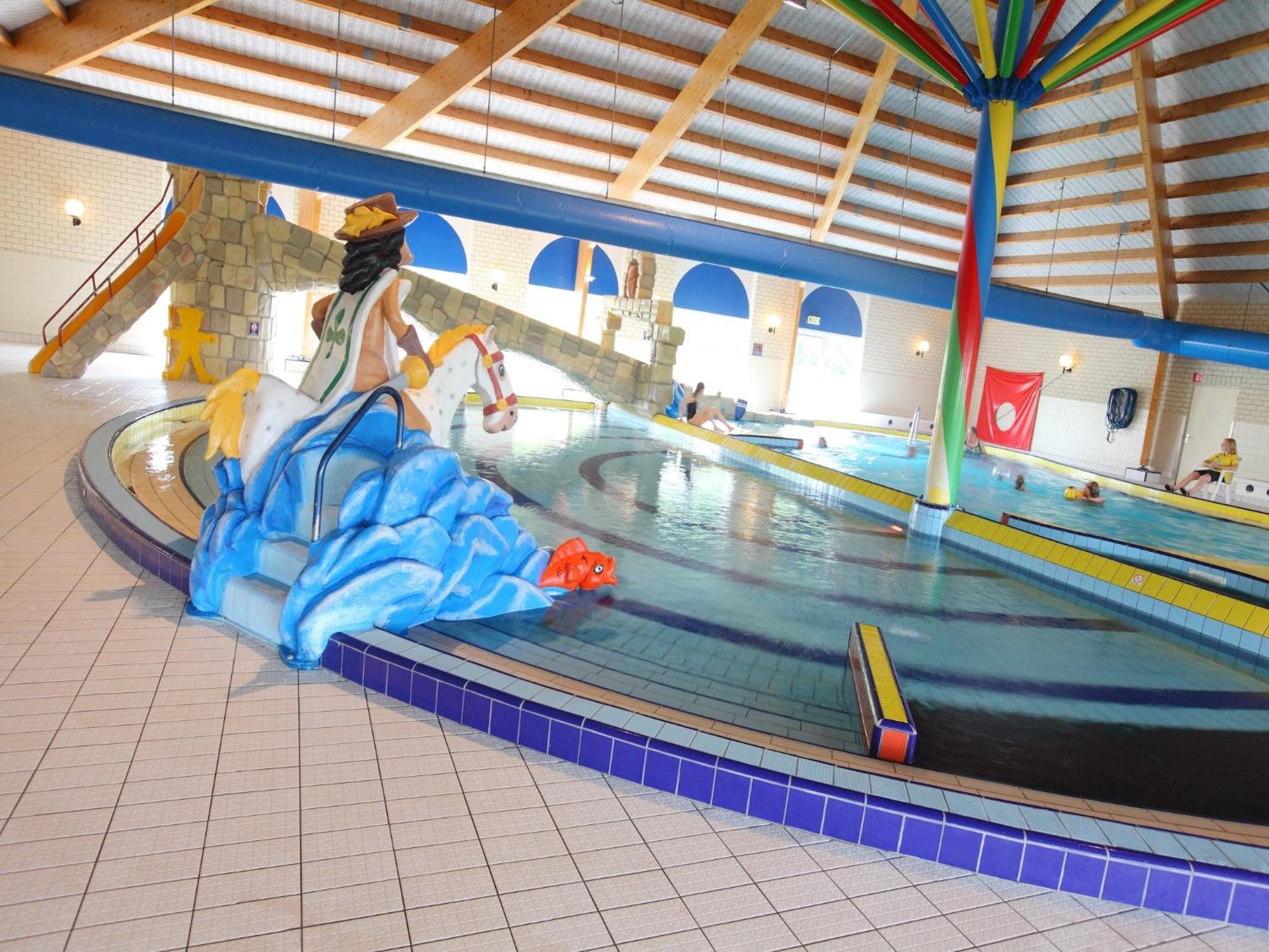 Vakantiehuis Restyled With Two Bathrooms, At 500 M Breskens